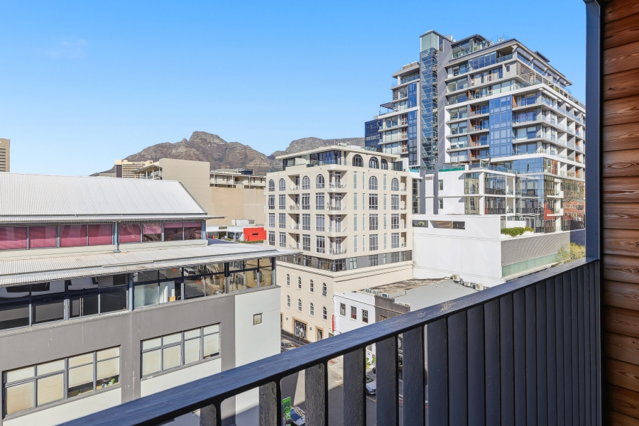 2 Bedroom Property for Sale in De Waterkant Western Cape